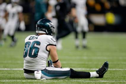 Eagles TE Coach Provides ‘Positive’ Update on Zach Ertz