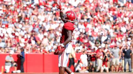 NFL Expert Has Speedy Alabama WR Going to Eagles in Mock Draft