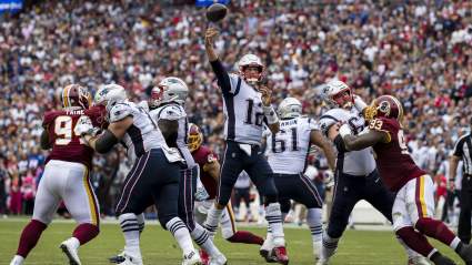 Despite 33 Points, Patriots Offense Shows Signs of Struggle