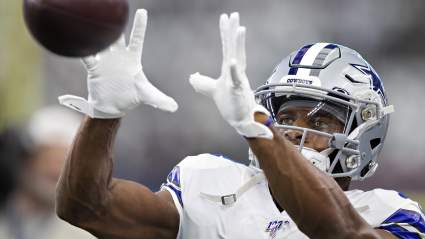 Cowboys WR Leaves Practice After Sustaining Injury