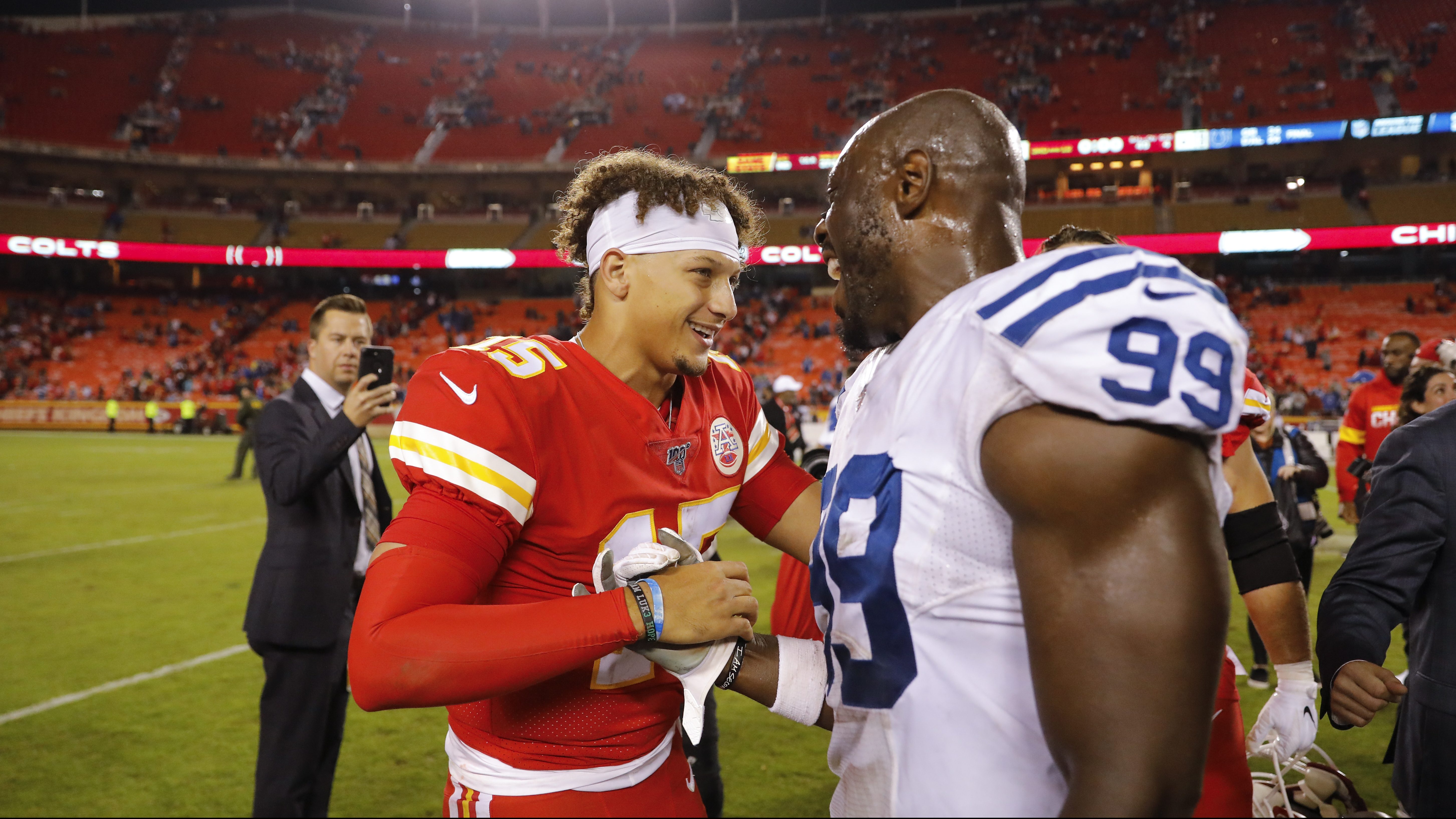 Colts Upset Chiefs And Patrick Mahomes: Fans React