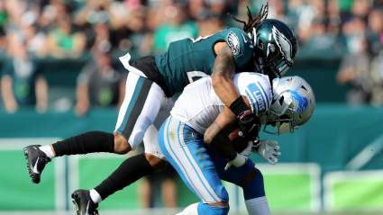 Avonte Maddox & Andrew Sendejo Strike Friendly Compromise after Brutal Hit