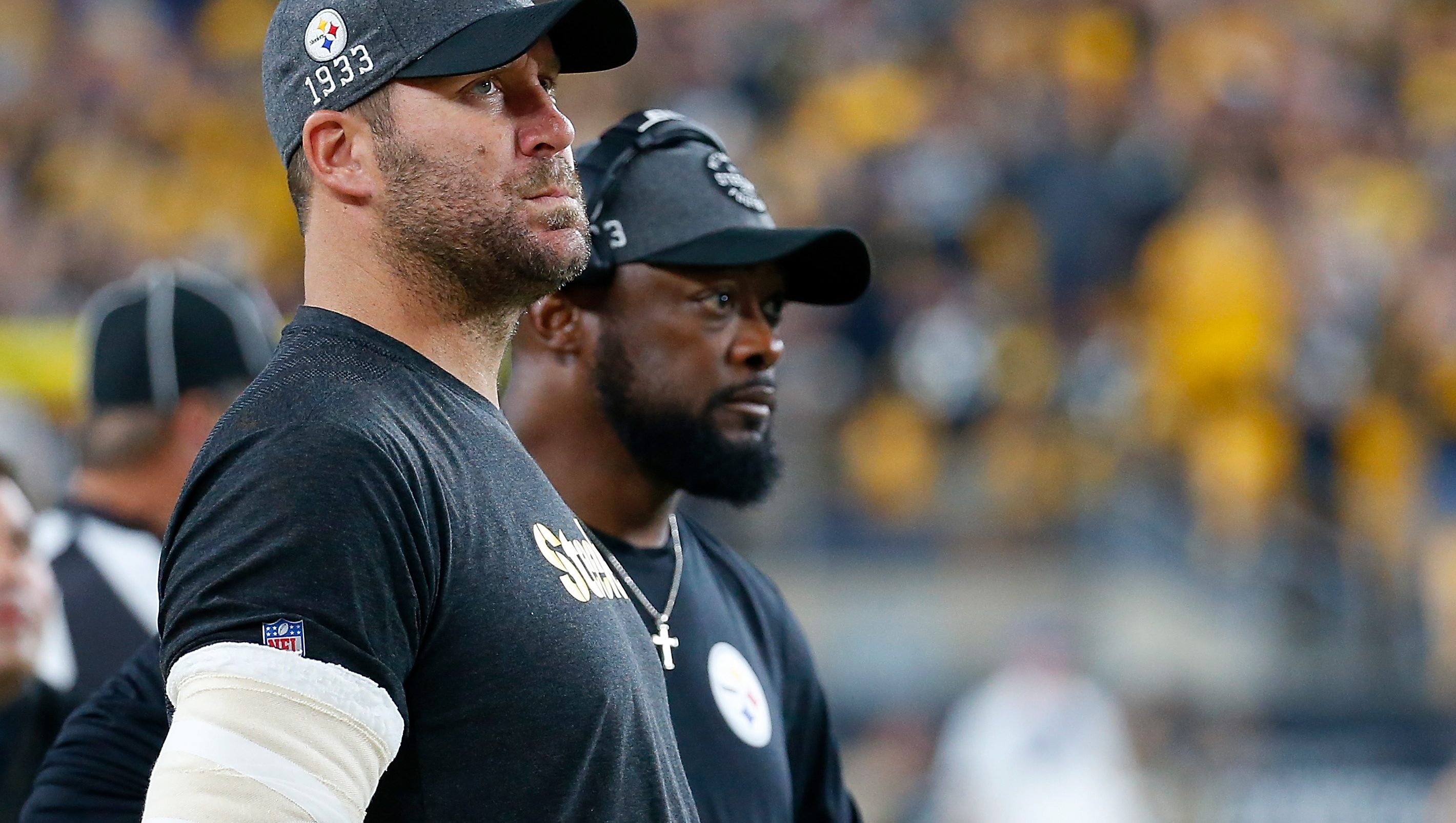 Ben Roethlisberger's Injury: Steelers QB Wears Brace