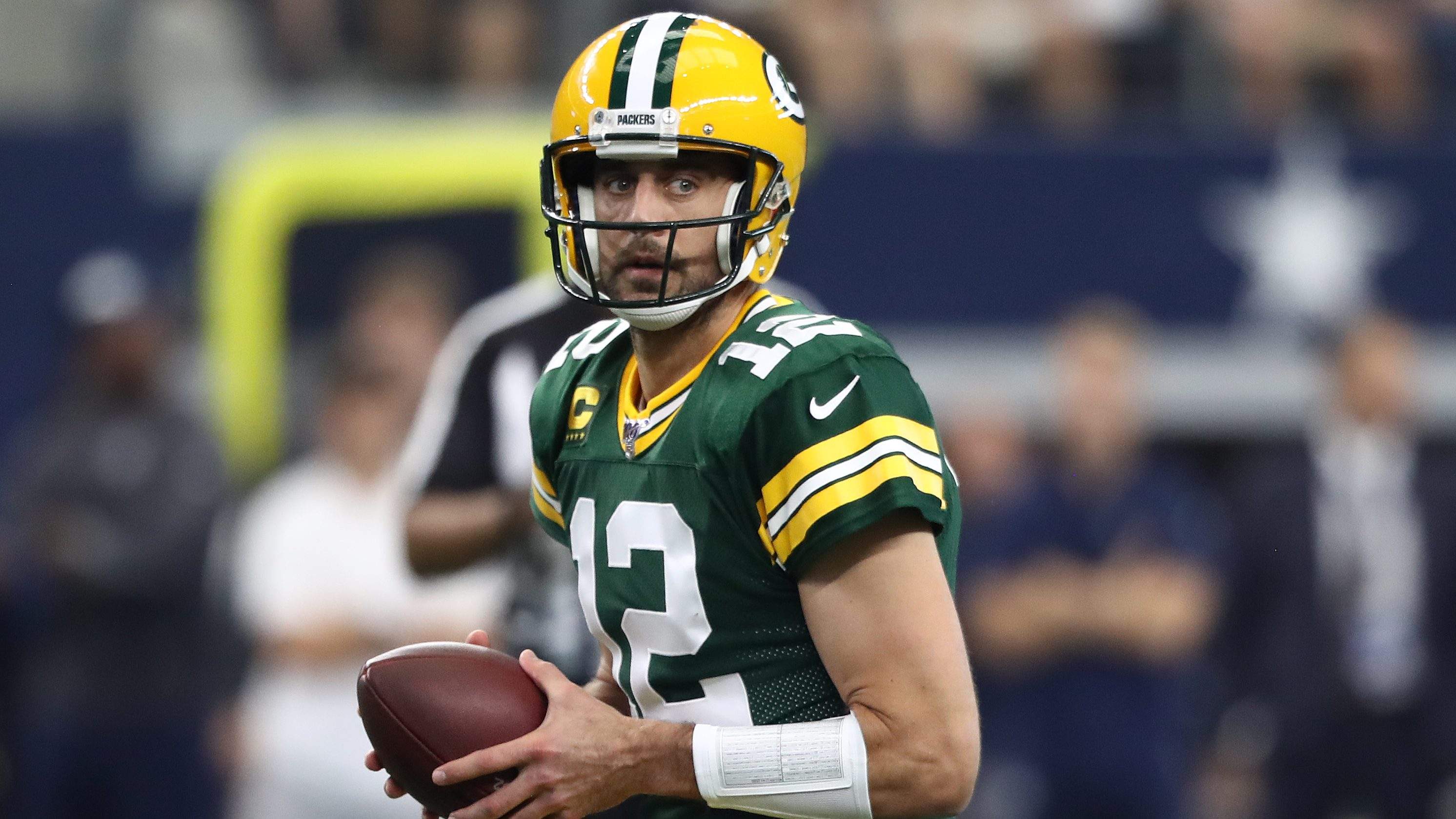 Aaron Rodgers Limited in Packers Practice with New Injury