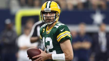 Aaron Rodgers Limited in Packers Practice with New Injury