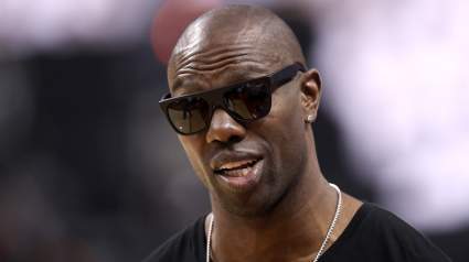 Terrell Owens Calls for Cowboys to ‘Fire’ GM Jerry Jones