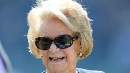 Lions’ Martha Ford, Barry Sanders Chip in at Huddle for 100 Event