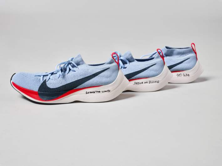 Spekulerer Land Vædde Eliud Kipchoge's Shoes: Nike's Quest for Marathon Record | Heavy.com