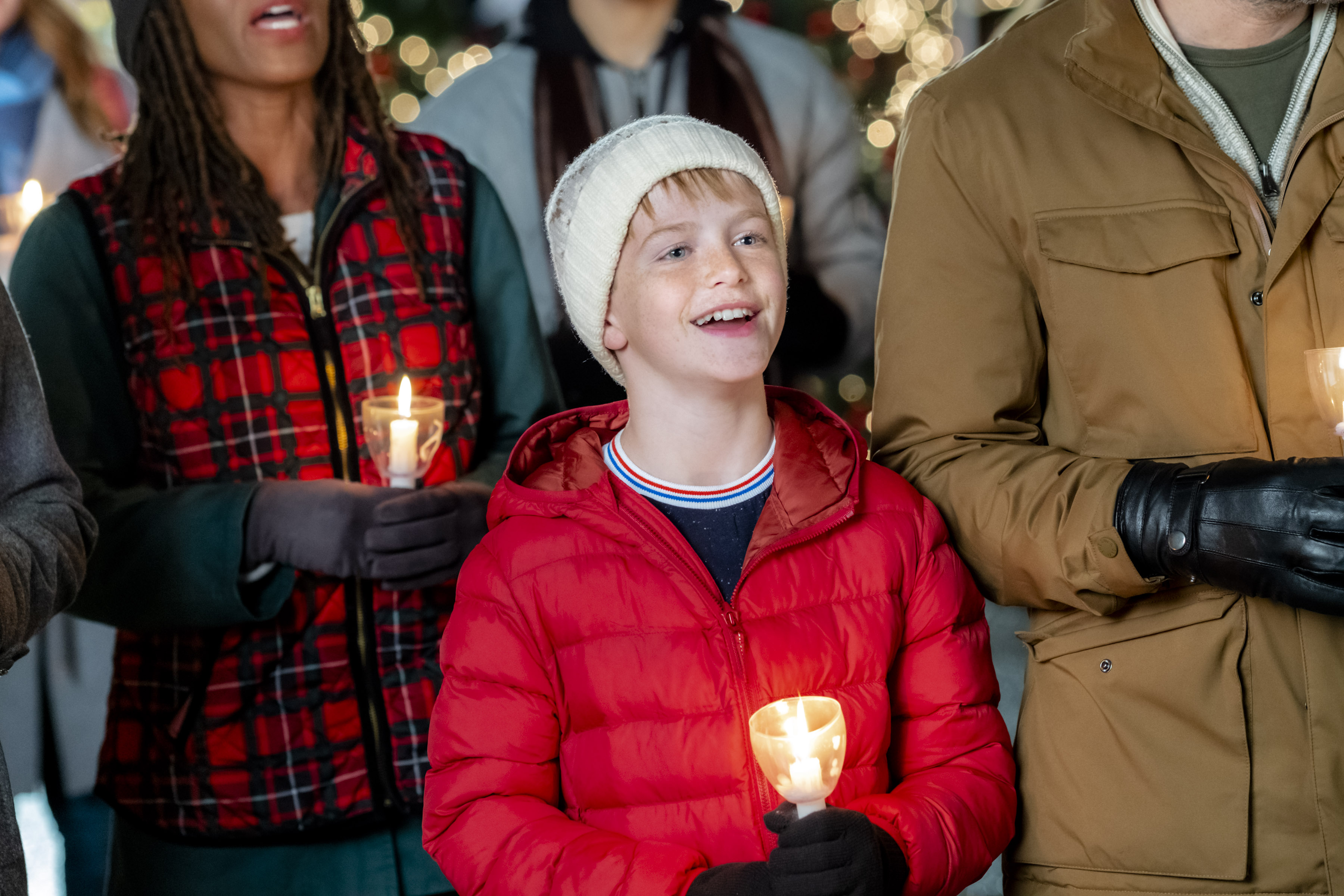 Hallmark’s Christmas Town: Where Filmed, Cast &amp; Photos | Heavy.com