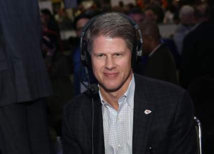 Chiefs CEO Talks Mahomes Contract Extension, Calls QB the ‘Centerpiece’ of the Franchise