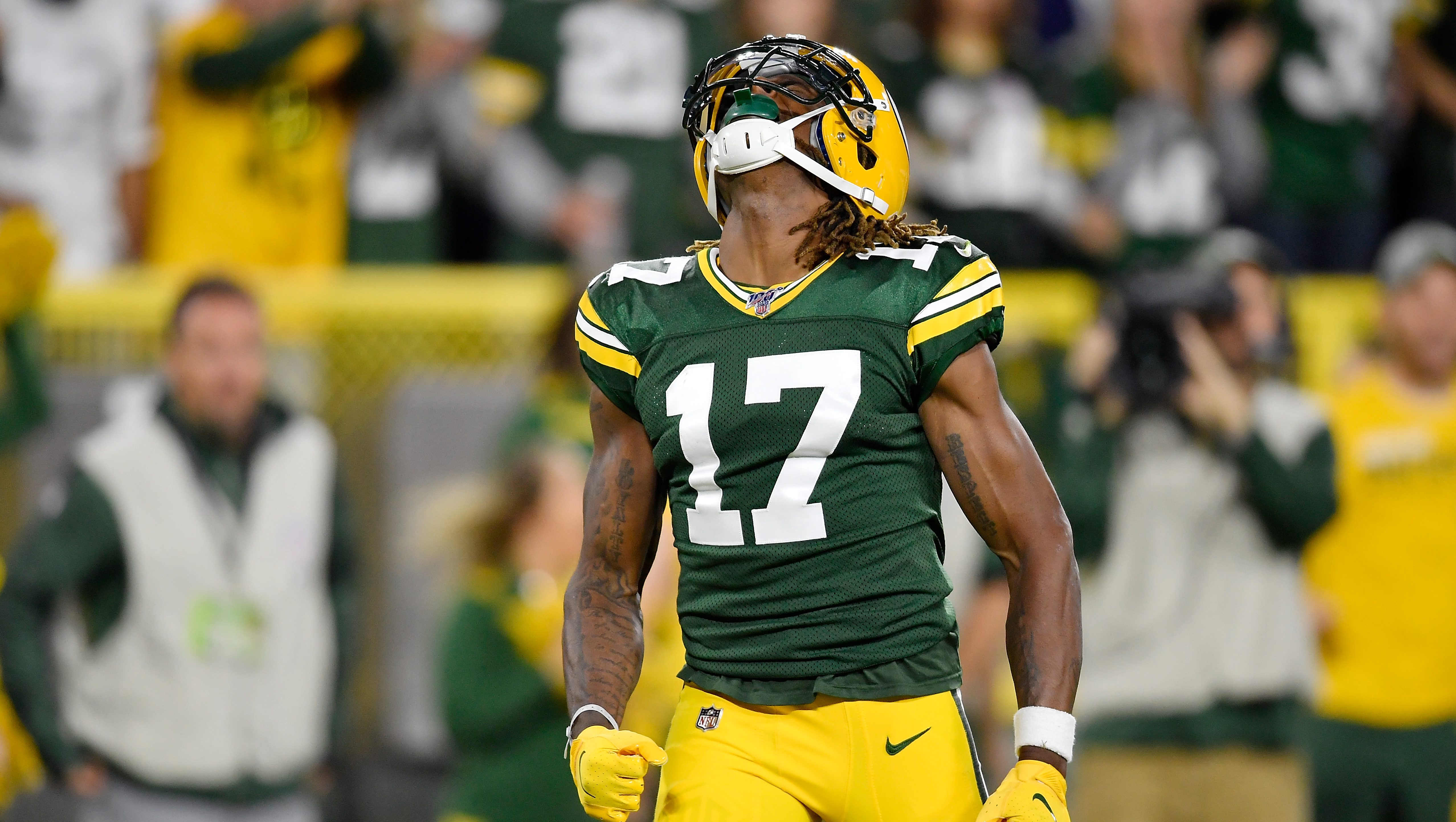Davante Adams Cleared to Play for Packers at Chargers