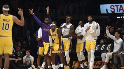 Lakers Roster & Starting Lineup Against the Chicago Bulls