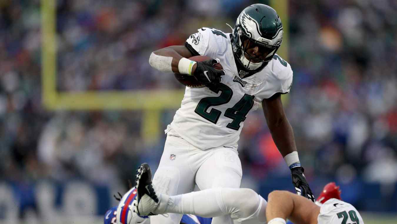 Jordan Howard May Serve as Eagles Third-String RB