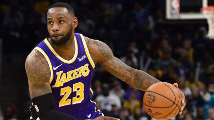 LeBron James Carries Lakers to Another Comeback Win Over Spurs