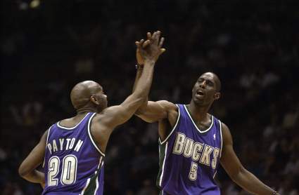 NBA, Villanova Legend Tim Thomas Coaching High School Hoops In New Jersey