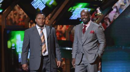 Barry Sanders Congratulates Frank Gore on Record Setting Run
