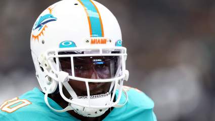 Chiefs Sign Former Dolphins Cornerback, Host Familiar Lineman for Visit