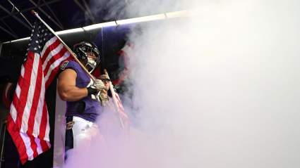 Ravens Host Inspiring World War II Veteran After Practice [WATCH]