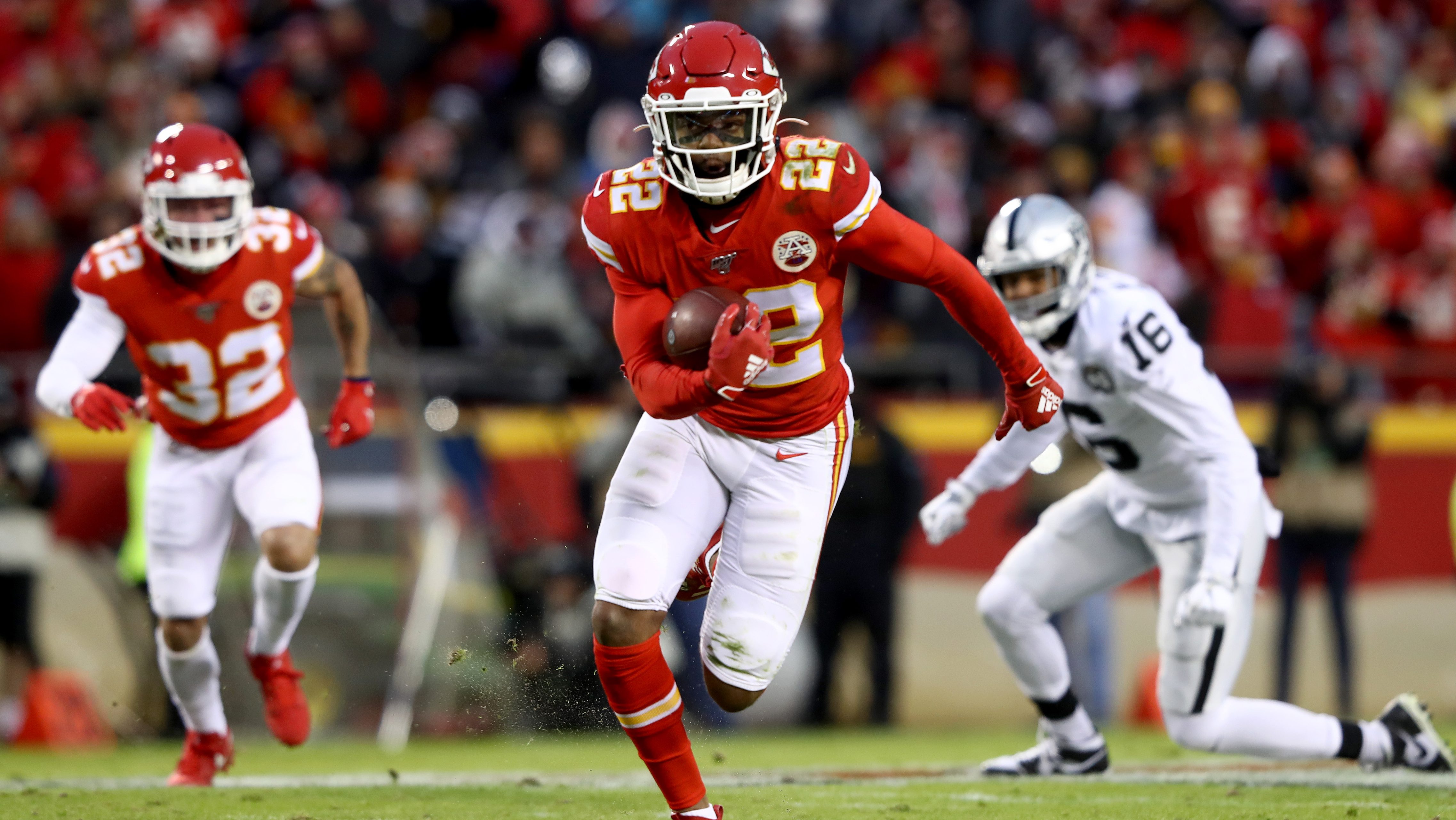 Chiefs Fear 'Significant' Knee Injury For Standout Safety