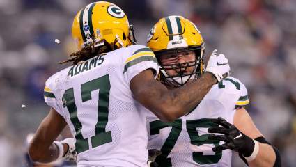 Pair of Packers Starting Offensive Linemen Exit With Injuries at Lions