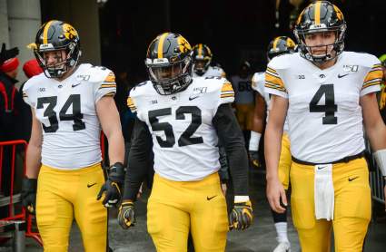 USC vs Iowa Holiday Bowl Betting: Predictions and Pick