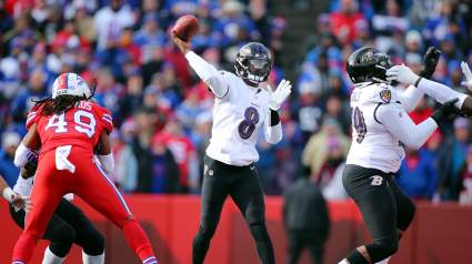 Lamar Jackson Makes Incredible Juke on Bills Defender [WATCH]
