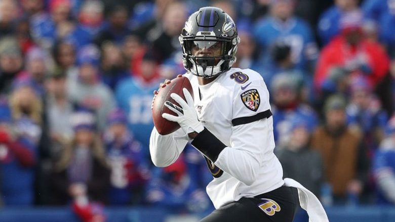 Lamar Jackson Injury Update & Fantasy Outlook for Week 15 | Heavy.com