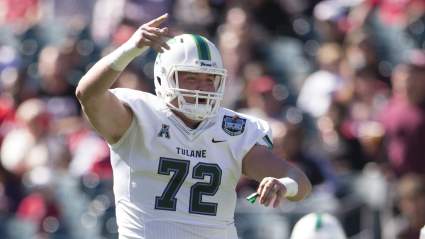 Packers Place Offensive Lineman on IR, Sign Tackle From Saints