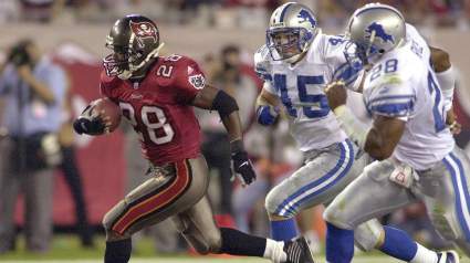 Warrick Dunn Comments on Battles Against Lions’ Barry Sanders