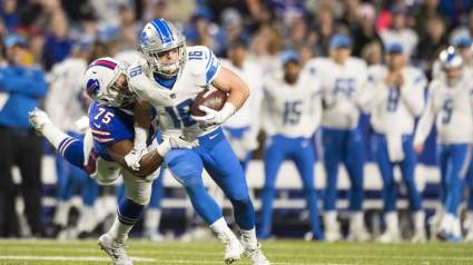 Former Lions Wideout Questions Team’s Front Office