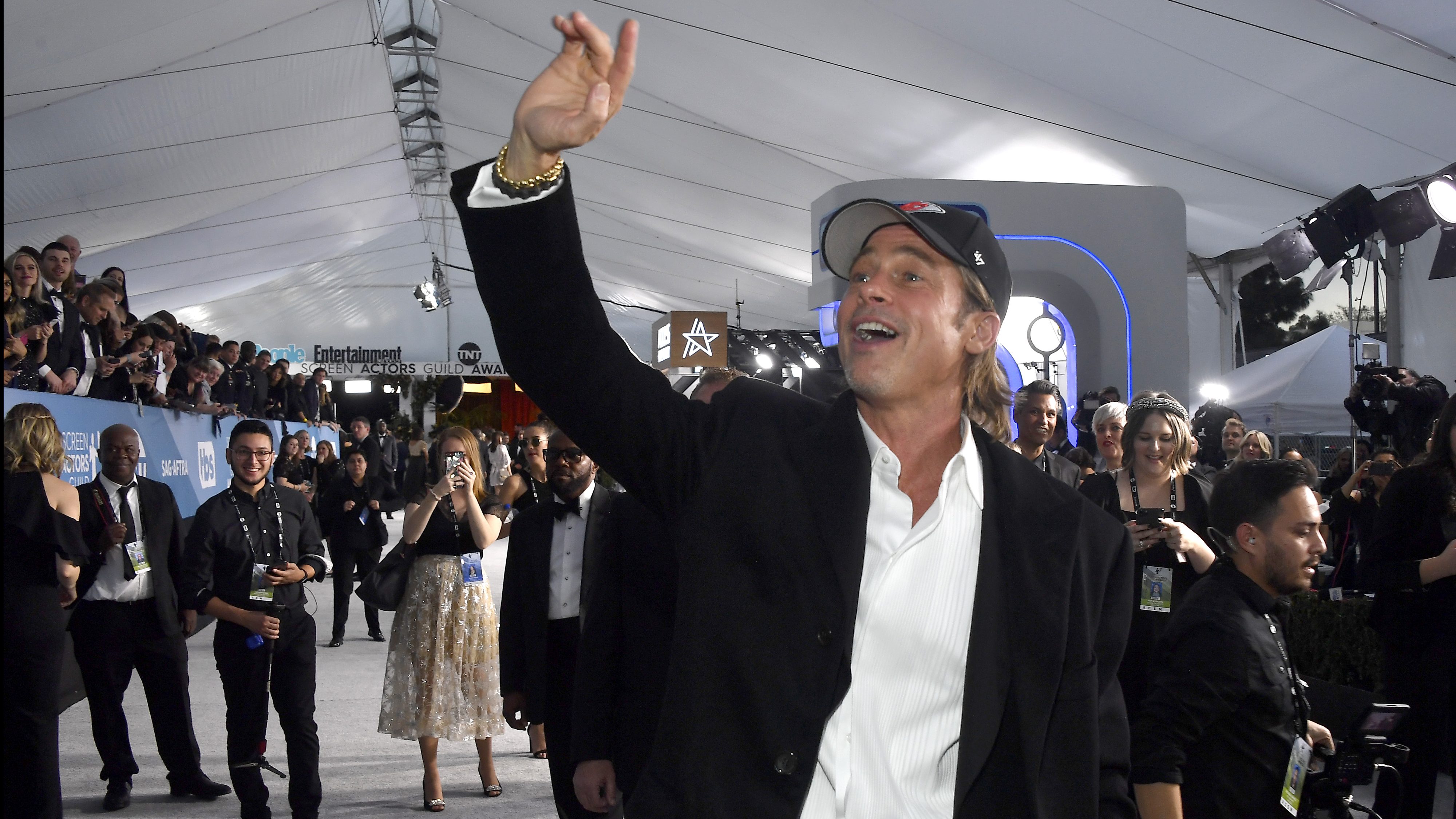 Here’s How Brad Pitt Scored a Chiefs Hat on the SAG Awards Carpet