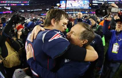Hall-of-Fame QB Doesn’t ‘Anticipate’ Tom Brady Leaving Patriots
