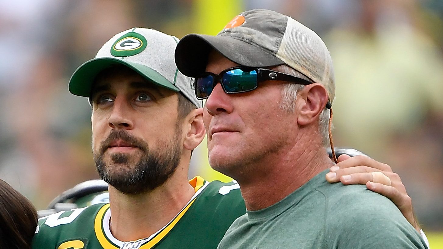 Brett Favre Finds One Thing 'Baffling' About Aaron Rodgers