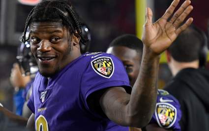 Lamar Jackson Works Out in Florida Park With Teammates [WATCH]