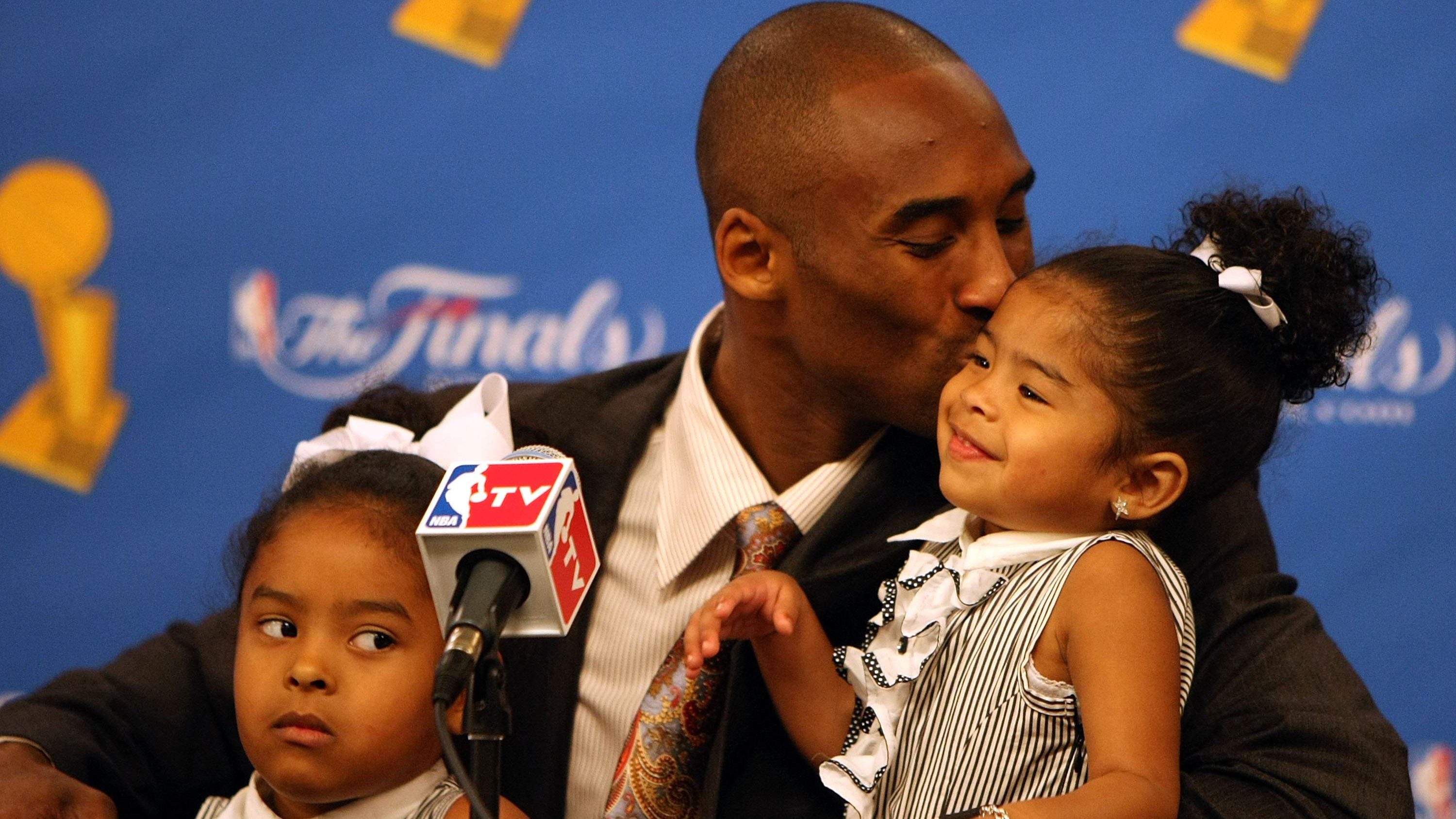 Kobe’s Daughter Gianna ‘GiGi’ Bryant: Most Moving Photos | Heavy.com