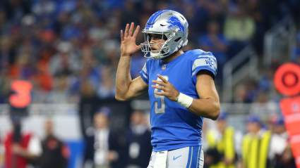 Hall of Fame Quarterback Gives Strong Opinion on Lions and Matthew Stafford