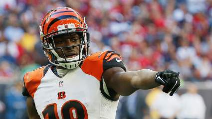 Patriots Eyeing A.J. Green & Top Free-Agent Tight End: Report