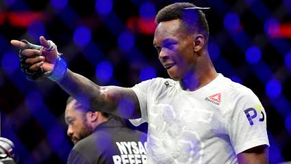 Israel Adesanya Planning Huge Weight Class Move That Doesn’t Involve Jon Jones