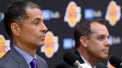 Lakers ‘Interested’ in Former Clippers Forward: Report
