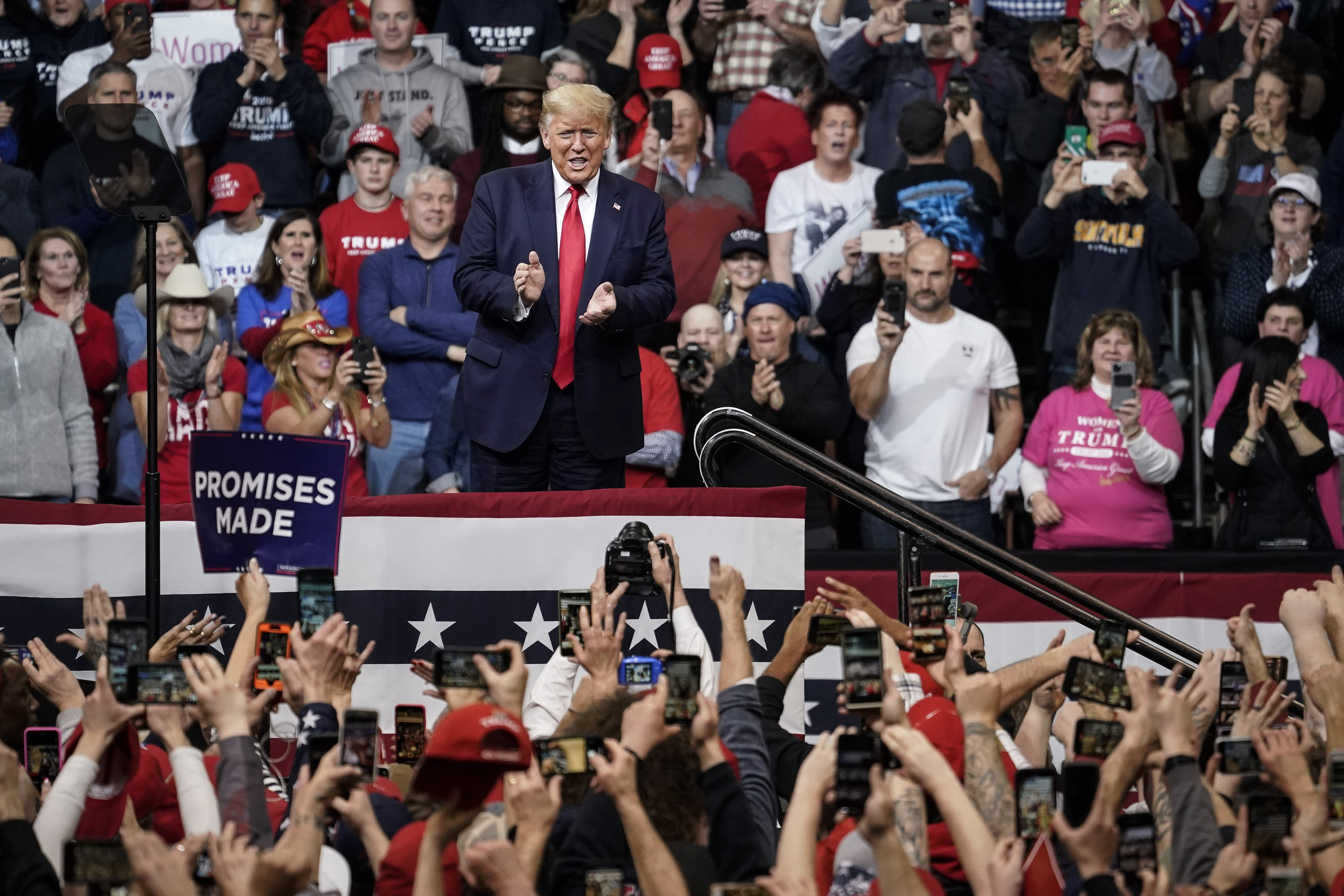 How Many Attended Trump’s New Hampshire Rally? Crowd Photos