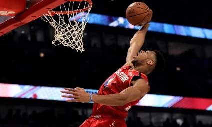 Bucks’ Giannis Antetokounmpo Fuels Rumors of Possible Lakers Future