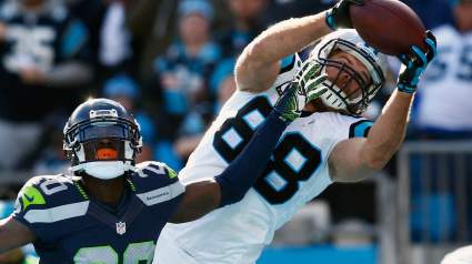 Seahawks Negotiating Against 2 NFL Teams for Former Pro Bowler