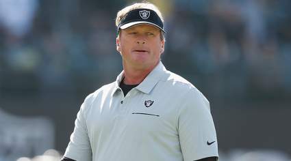 Former Raiders Tight End Announces He’s Signing With Giants