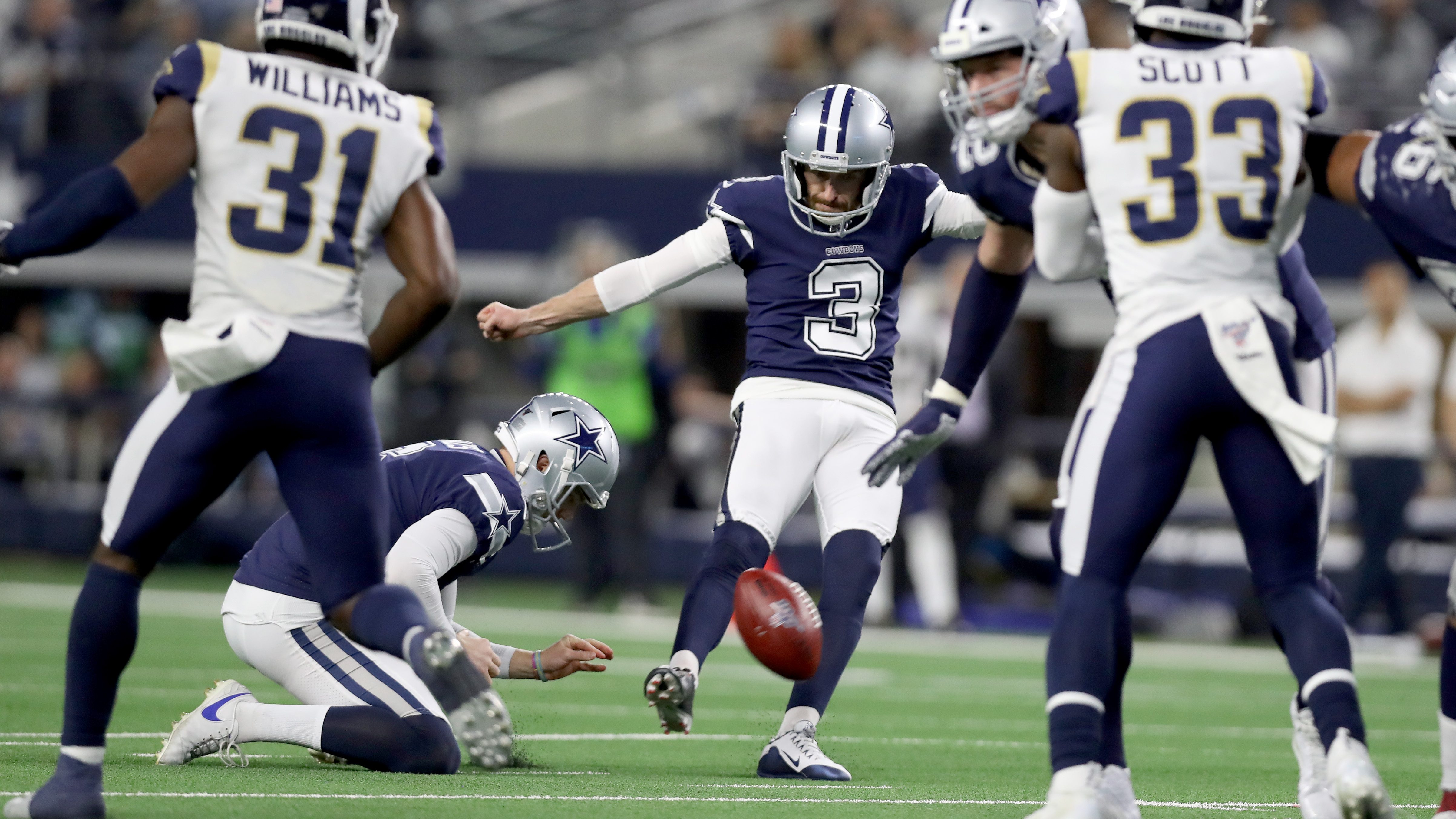 Cowboys Reach Agreement With Starting Kicker for 2020 Season