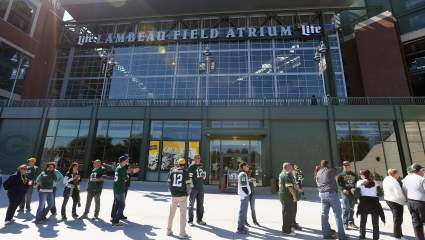 Packers Extend Shutdown Measures as Coronavirus Outbreak Surges