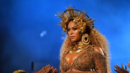 Snoop Dogg’s Cousin Better Than Beyoncé, Cardi B, Says WWE Superstar [WATCH]