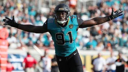 Jaguars to Franchise Tag Top Eagles Target in Free Agency