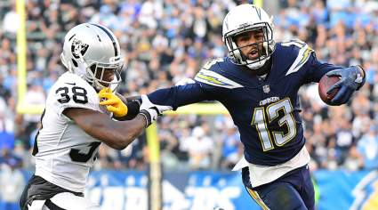 Former Raiders Starting Cornerback Heads to the Colts: Report