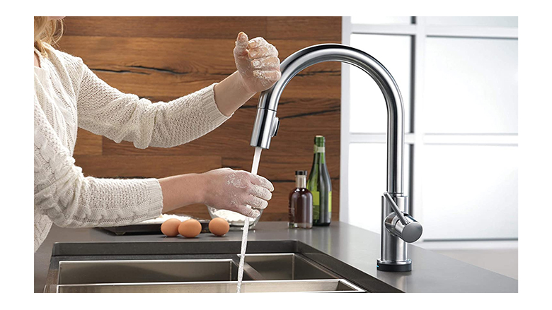 touchless kitchen faucet