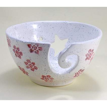 Ceramic bowl with pink floweres